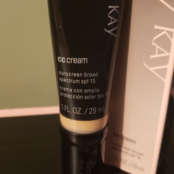 CC cream Uva/uvb protection - Picture 2 of 4